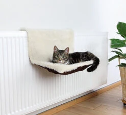 Trixie - Lit Radiateur En Peluche Suédine - Crème -Chats Chiens Articles Magasin 12565